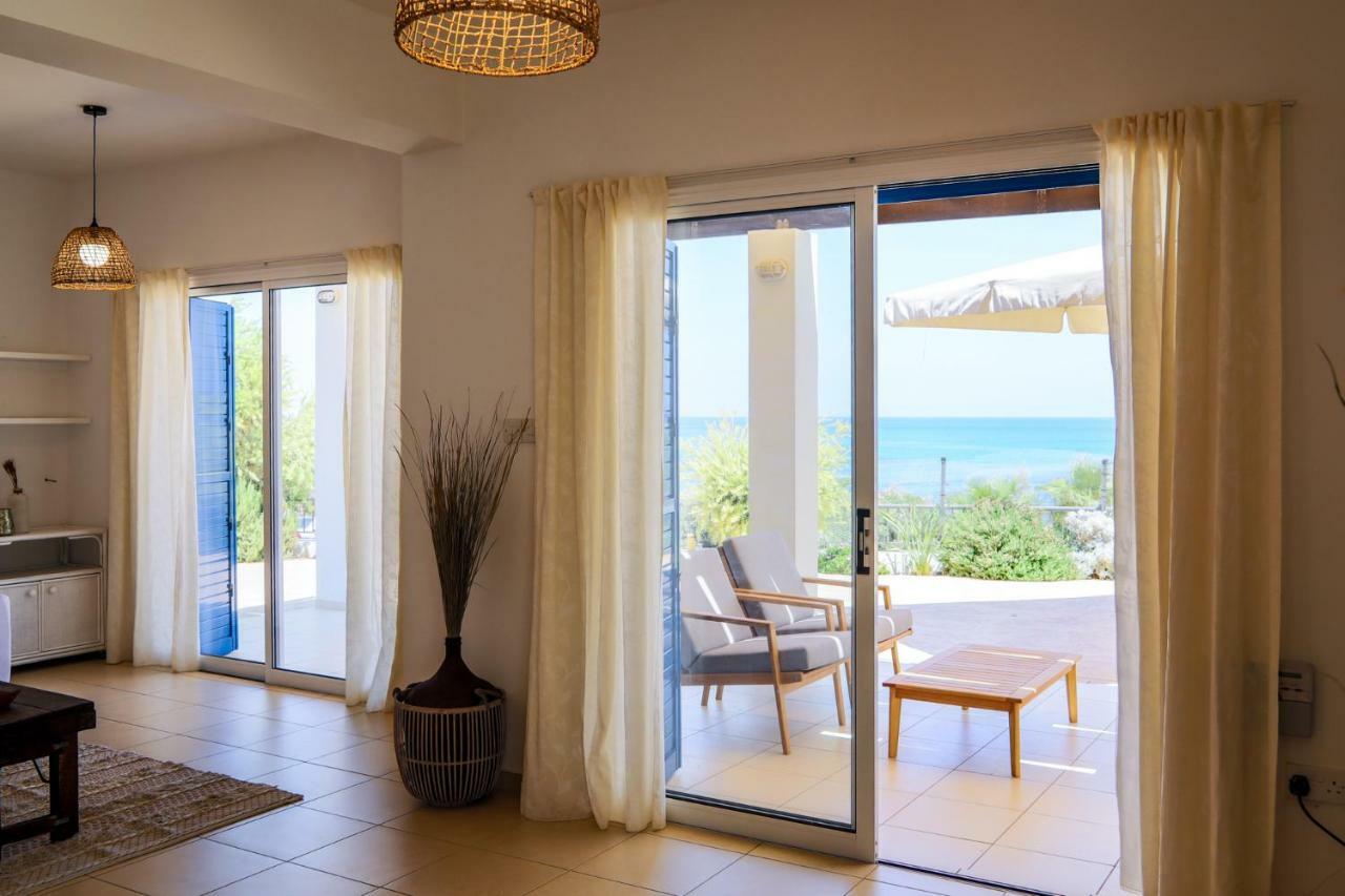 Phaedrus Living: Seaside Luxury Villa Anafi Paralímni Eksteriør bilde